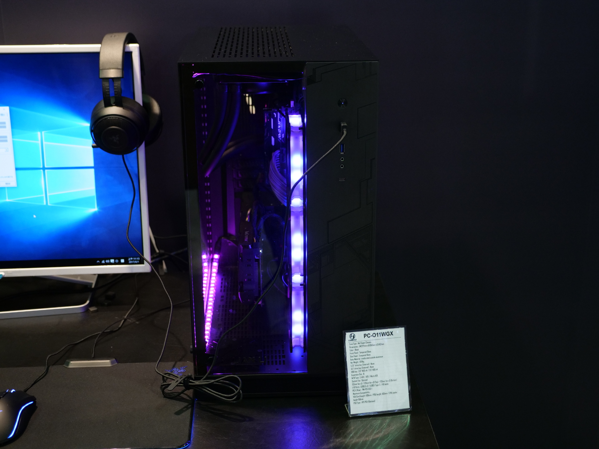 Computex: Lian Li shows new prototype cases and all new PC desk