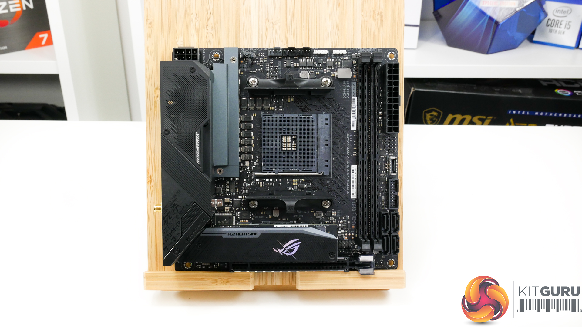 Placa Madre Mini ITX ASUS ROG STRIX B550-I Gaming AMD AM4 DDR4