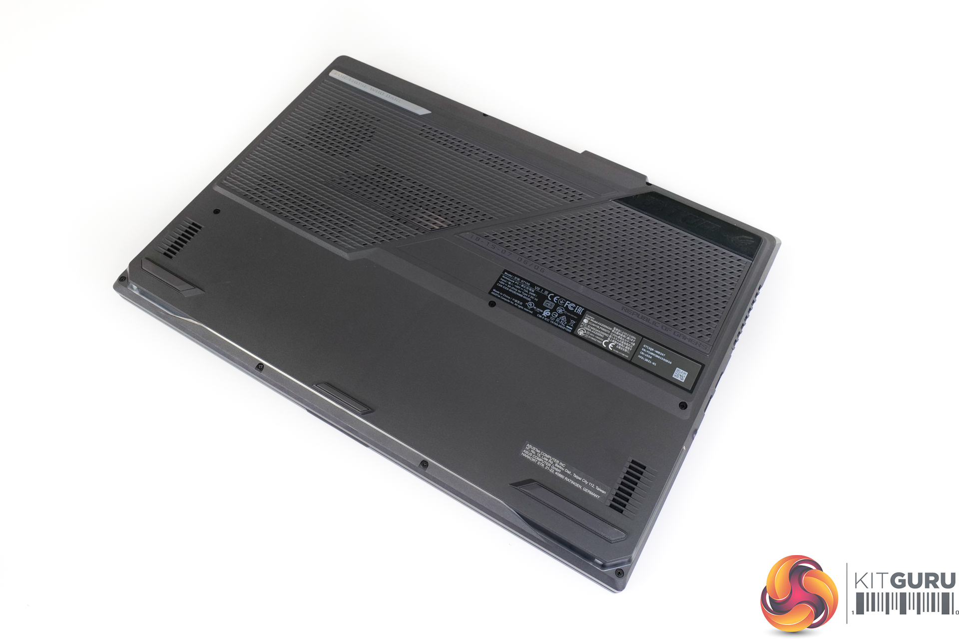 Asus ROG Strix G17 (2022) review — a good-looking gaming laptop