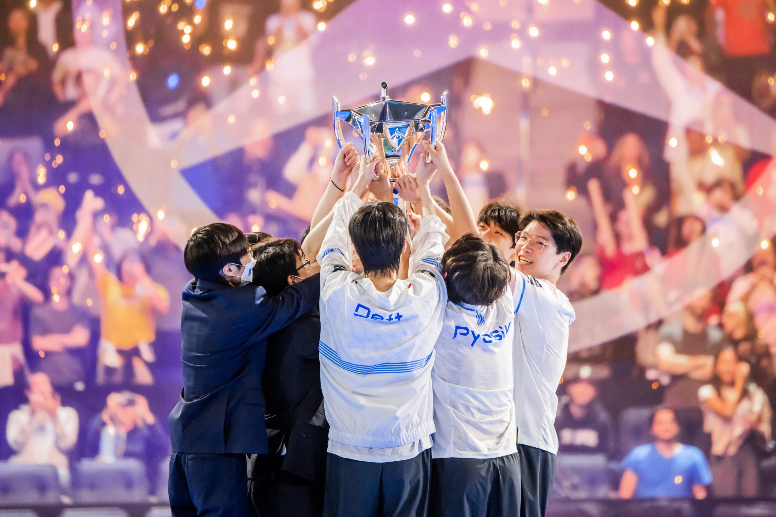 Worlds 2022 sets new League of Legends esports record with 5.1 million  concurrent viewers