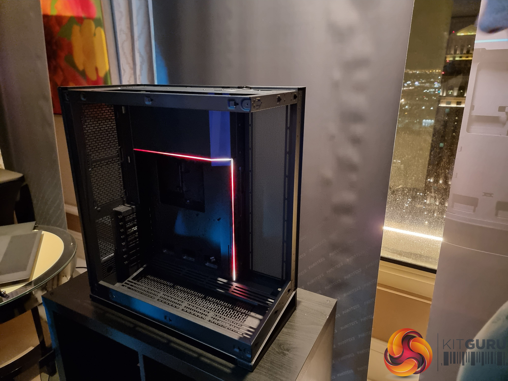 CES 2023: Phanteks Shows Off NV7 and New Fans